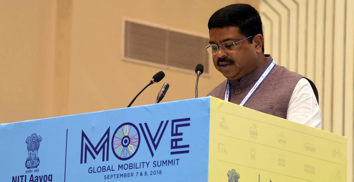 Dharmendra-Pradhan-Global-Mobility-Summit