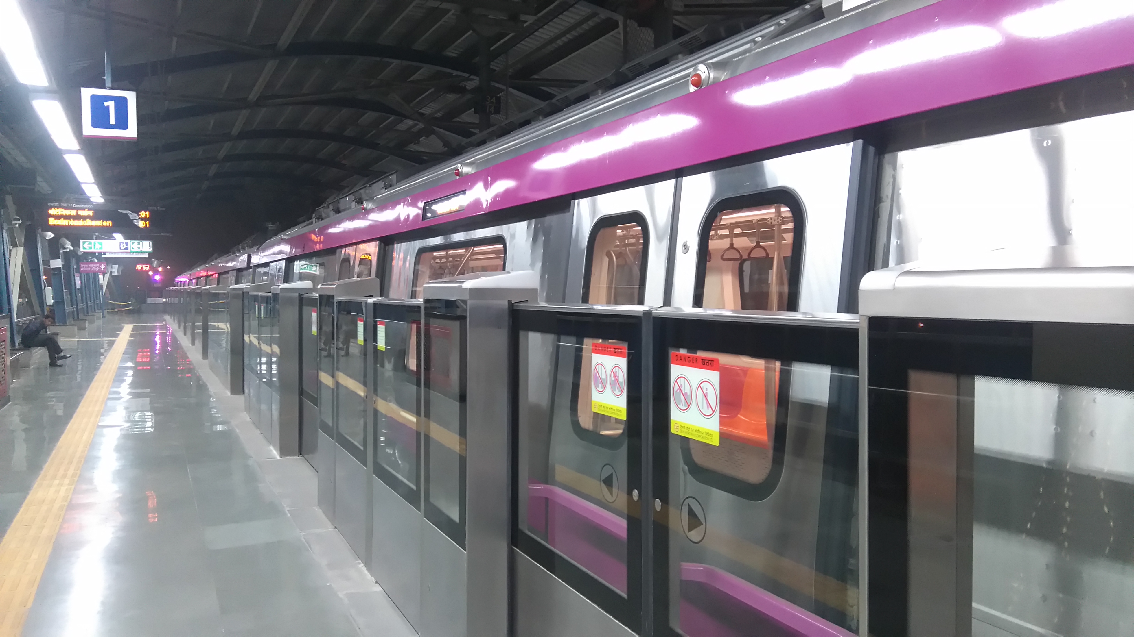Delhi Metro magenta Line
