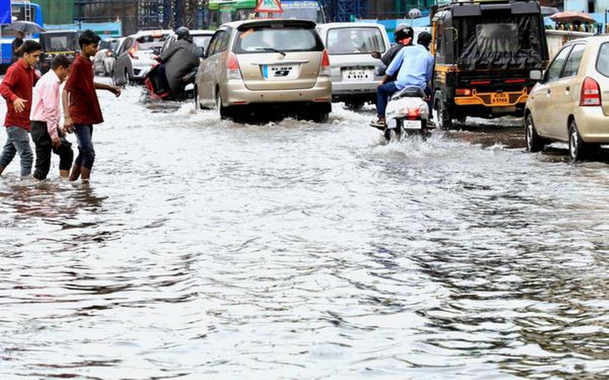 Incessant rains lashed areas in Kochi, affecting normal life