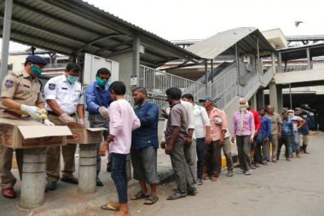 State issued warning against volunteers distributing supplies during lockdown: Tamil Nadu