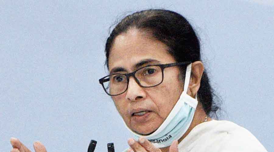 West Bengal CM urges civic bodies to fine those dumping waste on roads
