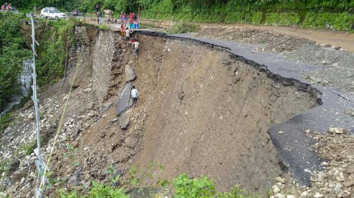 Heavy rains lash parts of Uttarakhand, trigger landslides and road closures