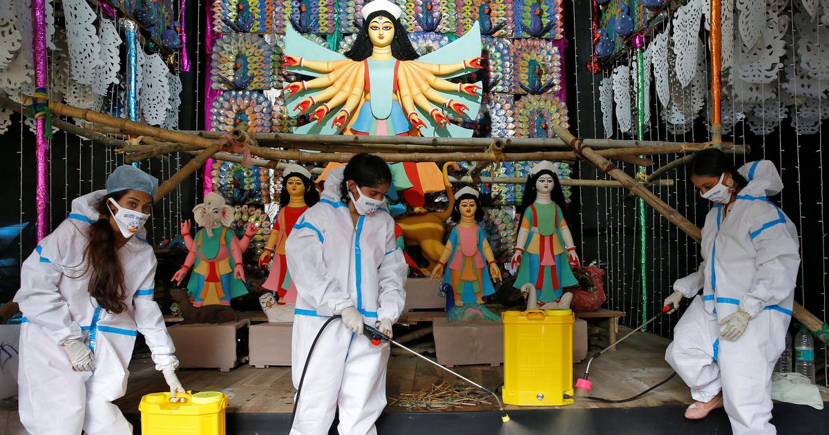 Visitors not allowed in Durga Puja pandals: Calcutta High Court