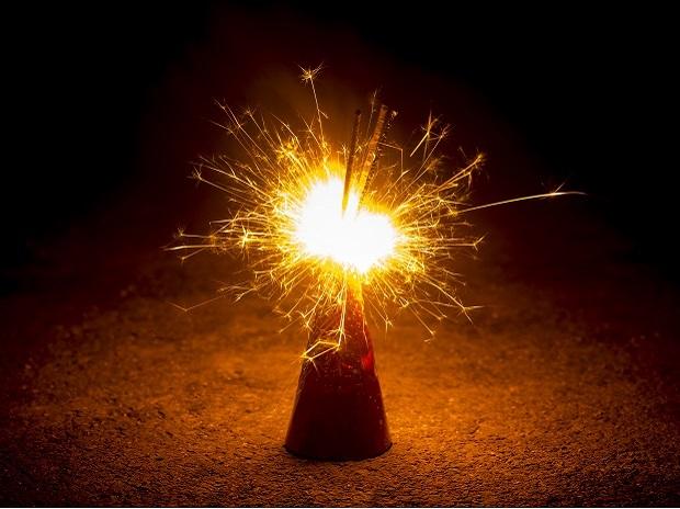 NGT notifies Government of India to ban fire crackers