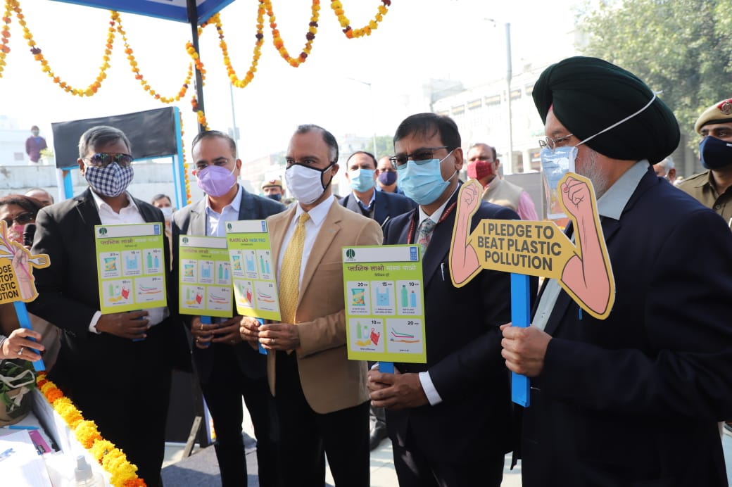 Reusable masks in exchange for plastic waste by NDMC