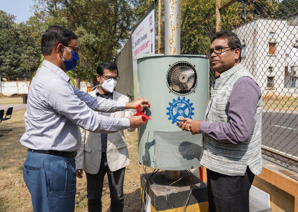 CSIR-CMERI launches outdoor air purifier at residential campus