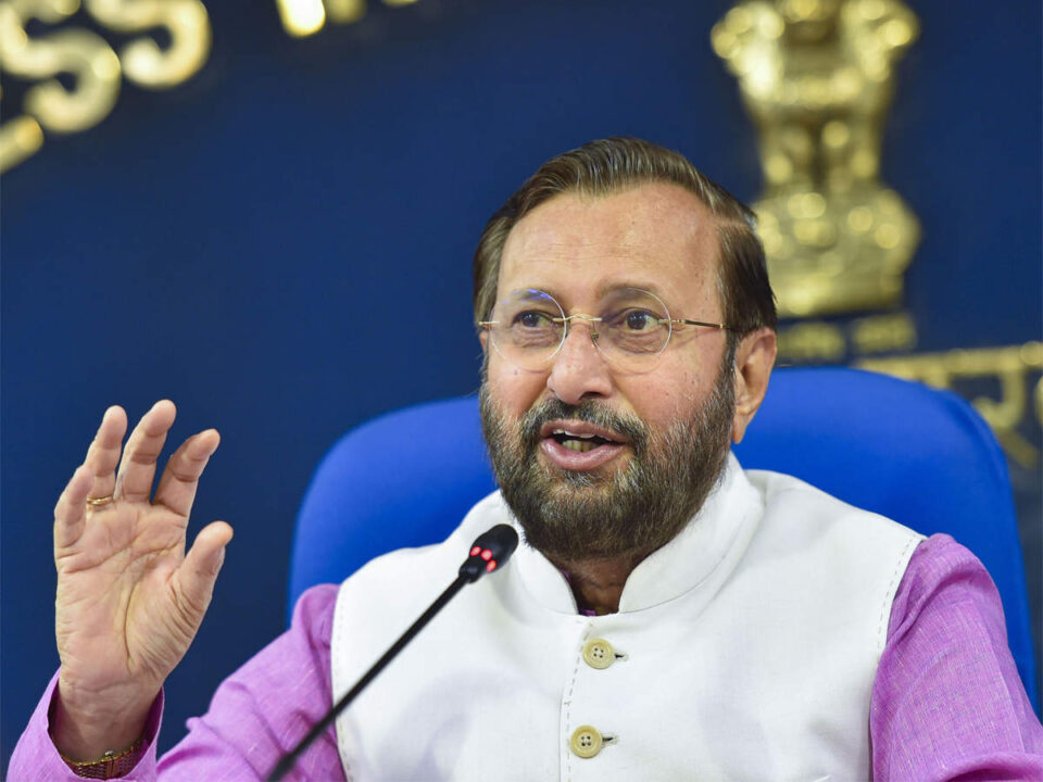 386 electric charging stations installed in 13 states and UTs: Javadekar