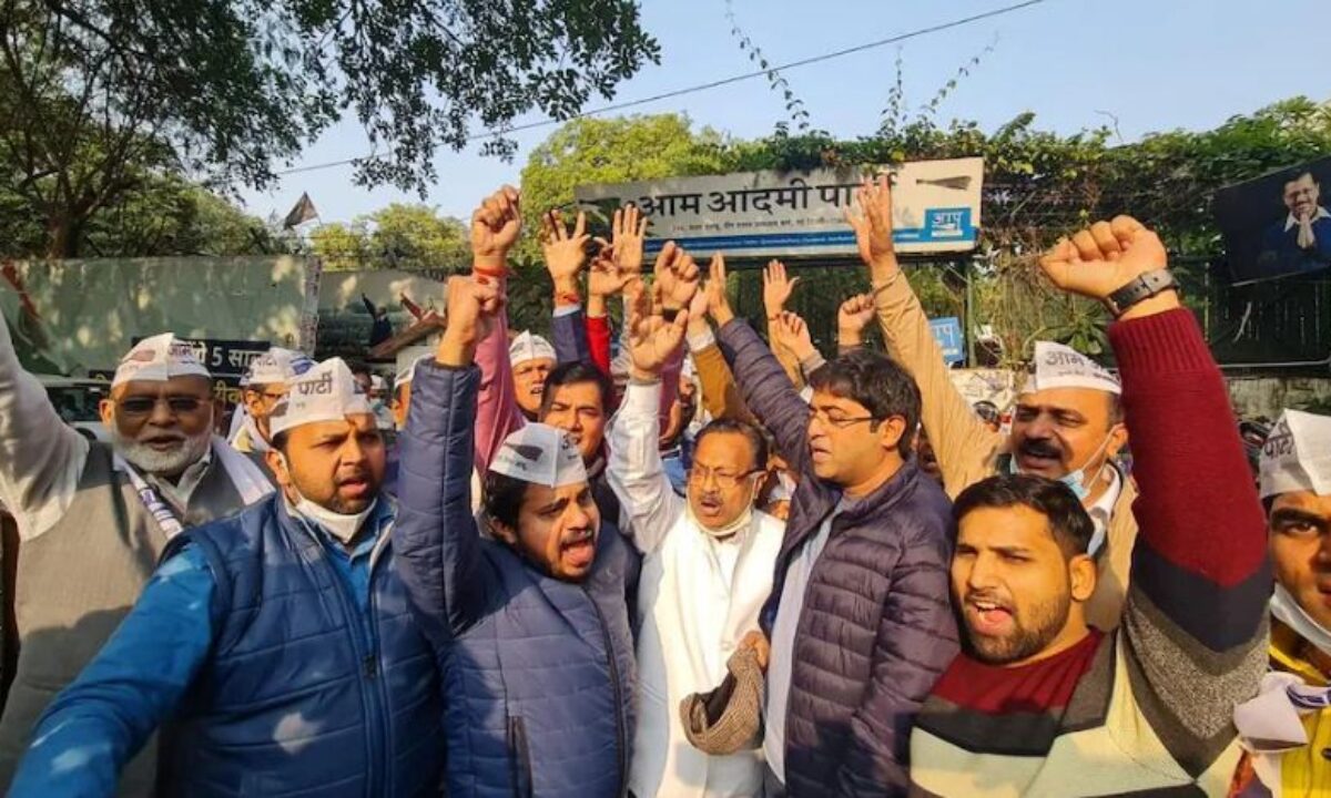 AAP emerges no 1 in CMC elections