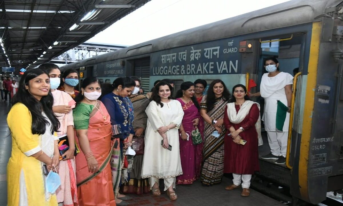 All women crew special train flagged off from Vishakhapatnam