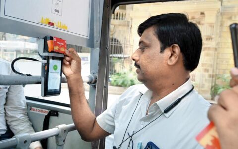 Tap-in Tap-out digital bus service launched in Mumbai