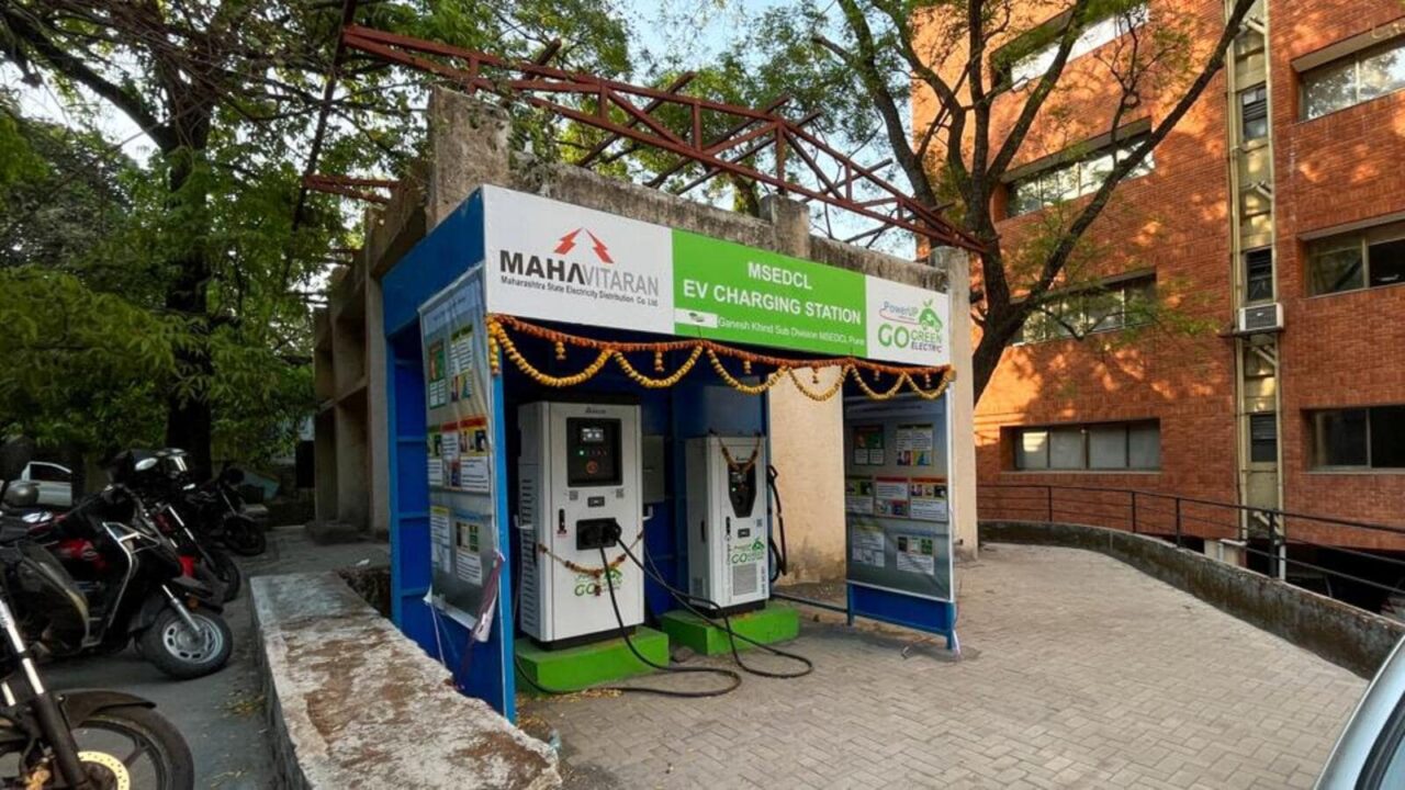 Maharashtra leads with over 3,000 EV charging stations NEW DELHI: Krishan Pal Gurjar, the Minister of State for Heavy Industries (MHI), Government of India, said in a written reply in the Lok Sabha that the number of Electric Vehicle (EV) charging stations that are operating in the country has gone up to 12,146 as of February 2, 2024. The data provided by the Gurjar mentioned that Maharashtra leads with 3,079 EV charging stations followed by Delhi with 1,886. Karnataka is at the third spot with 1,041 charging stations. “The Ministry of Heavy Industries has been making consistent efforts for facilitating the promotion of EVs in India. The FAME-II scheme inter-alia included financial support in the form of subsidy for setting up of public charging infrastructure to instill confidence among the EV users,” Gurjar added.