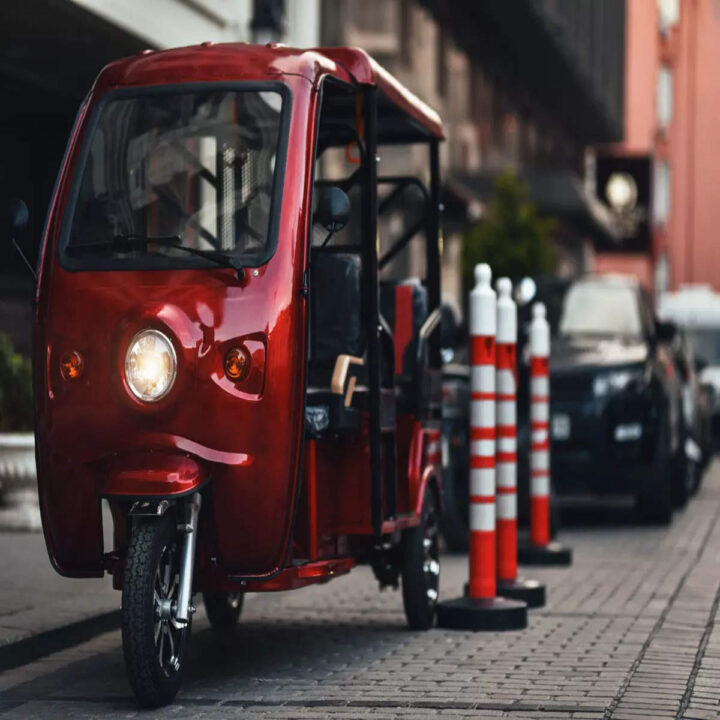 NEW DELHI: The Ministry of Heavy Industries, Government of India, announced a new scheme to promote e-mobility in the country. This scheme, called the E-Mobility Promotion Scheme 2024 (EMPS 2024), will start in April 2024 and will last for four months. It's specifically for 2-wheelers and 3-wheelers. While announcing the scheme, Mahendra Nath Pandey, Minister of Heavy Industries, Government of India, mentioned that this initiative is worth Rs 500 crore and that the Modi government is committed to promoting e-mobility in the country. He further added that the scheme will be for four months and financial support of up to Rs 10,000 per 2- 2-wheeler will be provided. The aim is to provide support for about 3.3 lakh 2-wheelers. Small three-wheelers (e-rickshaws and e-carts) will receive financial support of up to Rs 25,000, benefitting more than 41,000 such vehicles. For large three-wheelers, financial support will be up to Rs 50,000 on purchase.