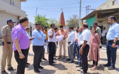 Indore commissioner inspects cleanliness system and ponds
