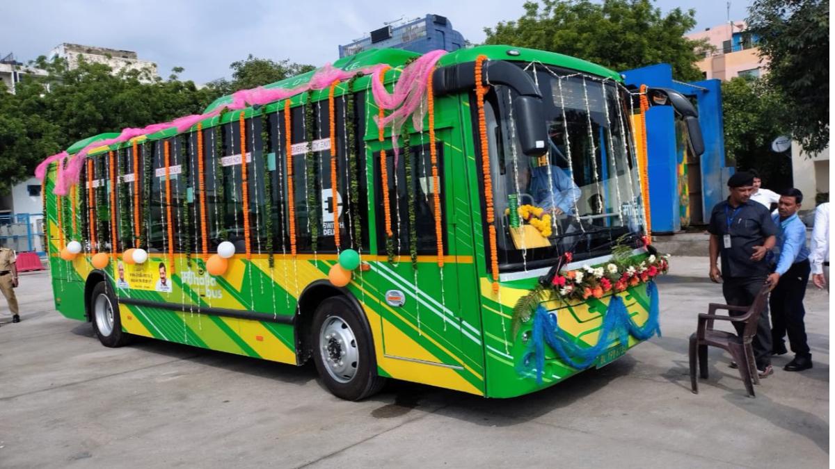 Delhi begins week-long trials of Mohalla buses on two new routes