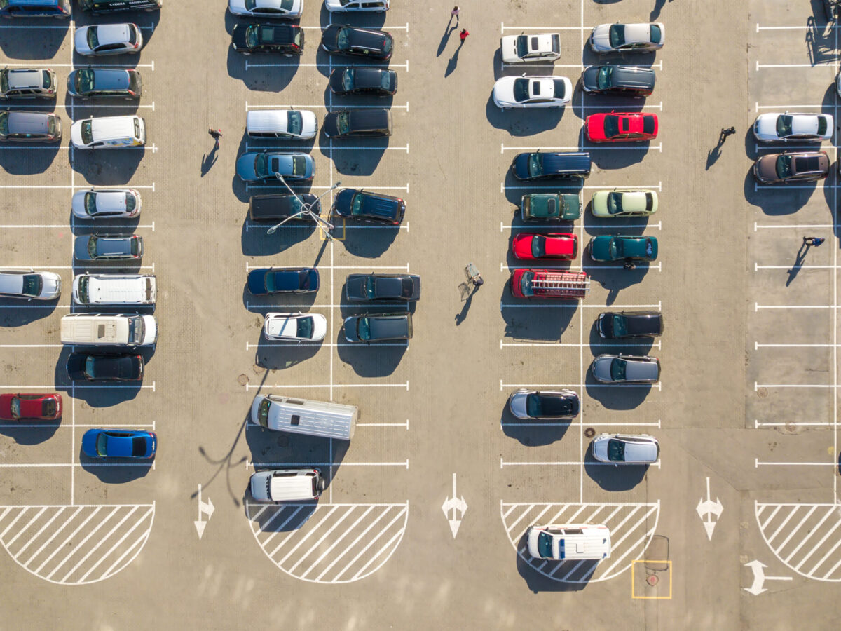 NEW DELHI: Starting November 1, residents of Delhi will face higher parking fees for their vehicles. This change follows a directive from the Commission for Air Quality Management (CAQM), which has instructed the Municipal Corporation of Delhi (MCD), the New Delhi Municipal Council (NDMC), and the Delhi Cantonment Board (DCB) to review and increase parking charges for private vehicles. The aim is to help reduce air pollution and encourage more people to use public transport.