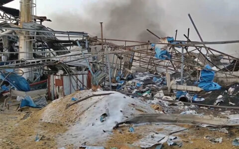 17 dead, 34 injured in AP pharma plant explosion VISAKHAPATNAM, Andhra Pradesh: The death toll from the explosion at a pharmaceutical plant in Visakhapatnam, Andhra Pradesh, has risen to 17, with 34 others injured. The blast occurred on Wednesday at the Escientia Advanced Sciences plant, located on a 40-acre site in Anakapalli district. Authorities suspect that the explosion was triggered by a chemical reactor.