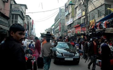 Pedestrianised -Karol-Bagh-road h-as-much-cleaner-air-CSE